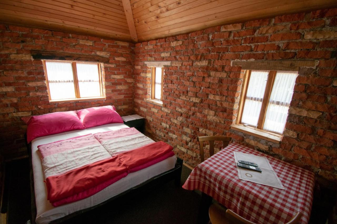 Holiday Park Hajducka Cesma Dubovsko Ngoại thất bức ảnh