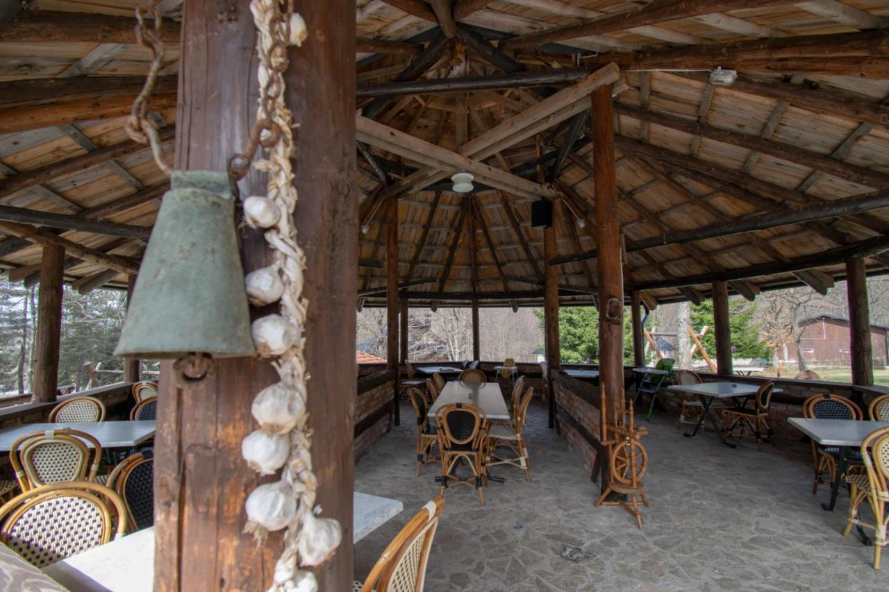 Holiday Park Hajducka Cesma Dubovsko Ngoại thất bức ảnh