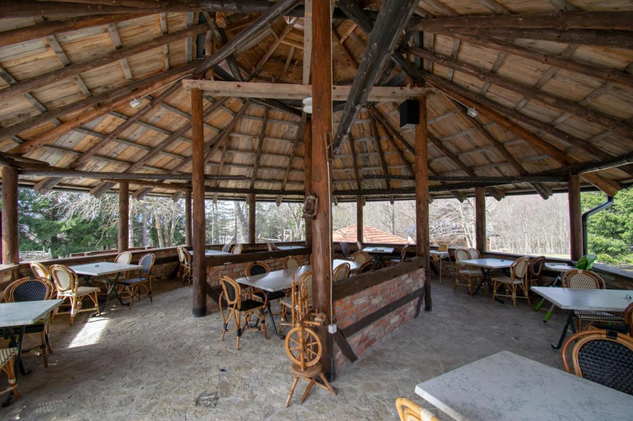 Holiday Park Hajducka Cesma Dubovsko Ngoại thất bức ảnh